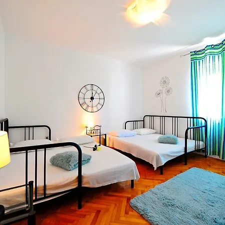 Apartment Nice Duje-near The Beach *