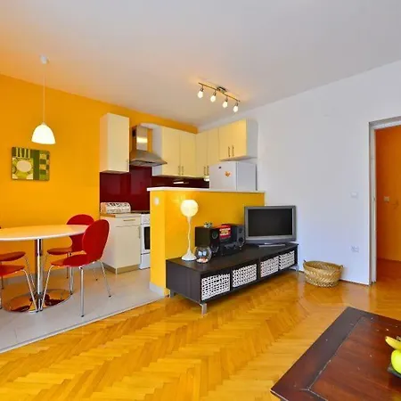 Nice Duje-near The Beach Apartment